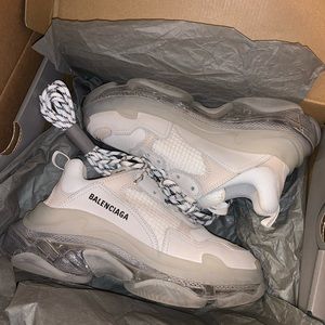 Balenciaga Triple S white